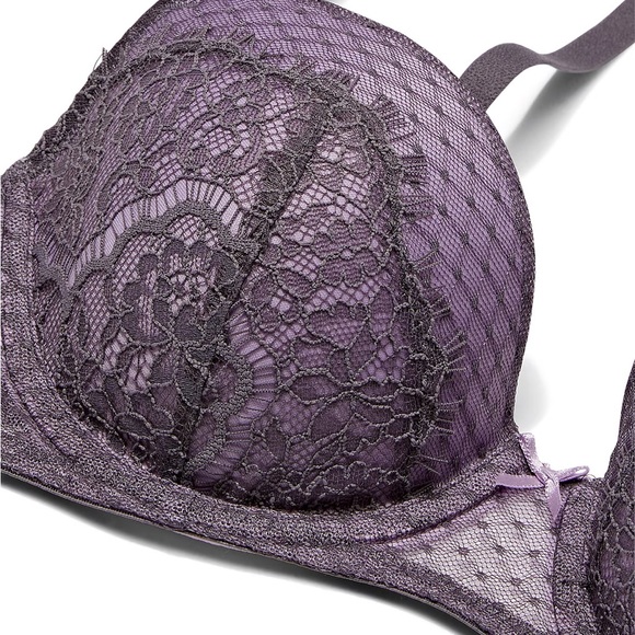 Victoria’s Secret Lace Lightly Lined Demi Bra - Picture 2 of 3